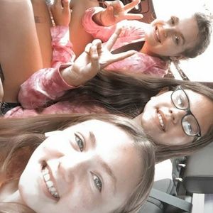 Meet your Posher, Sydnee